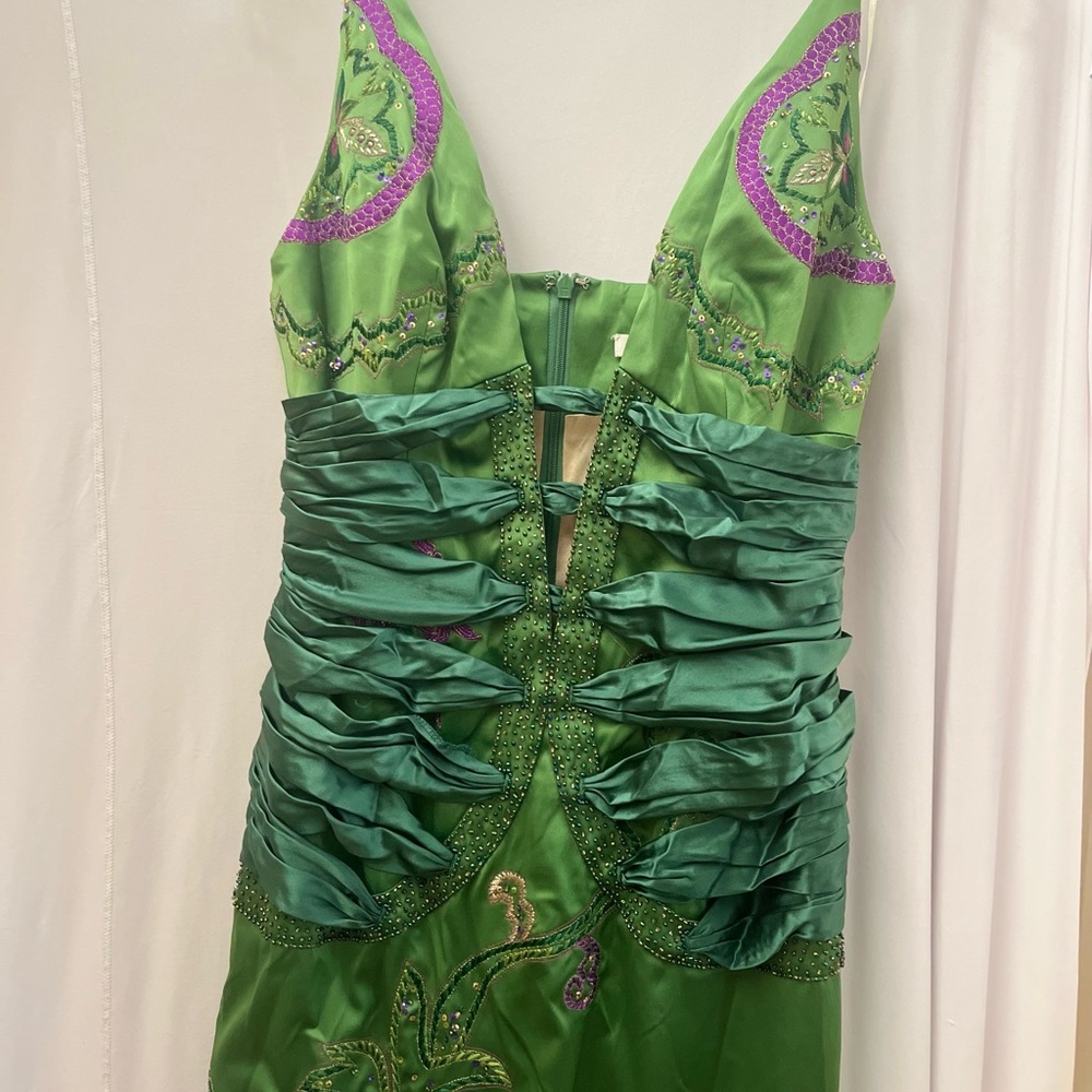 Beaded Mandalay, size 8